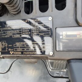 nameplate toyota 60-8FD25