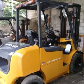 Caterpillar Forklift DP25S . Jual forklift baru dan bekas.