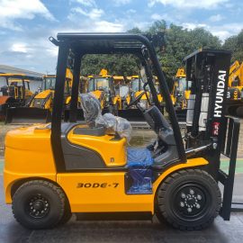 Hyundai Forklift 30DE-7